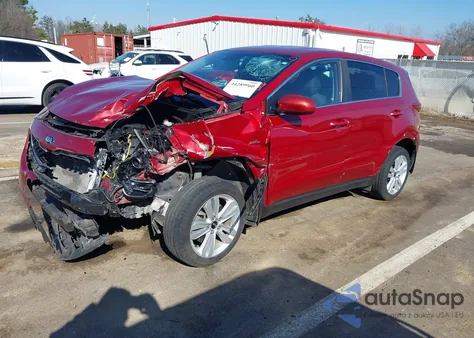 2017 Kia Sportage Lx z USA, uszkodzony, nr VIN KNDPMCAC2H7243342